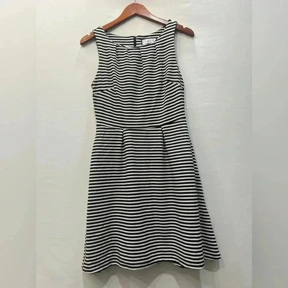Mary McFadden Black and White Striped Dress - Size Small - Picture 1 of 12